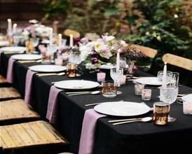 Nappe rectangulaire en Polyester Noire.jpg